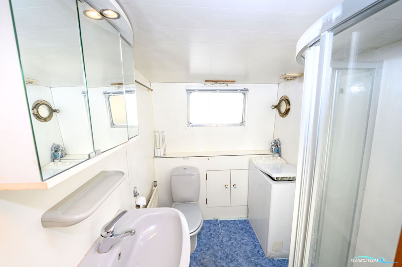 Luxe Motor 21.18 Met Ubc