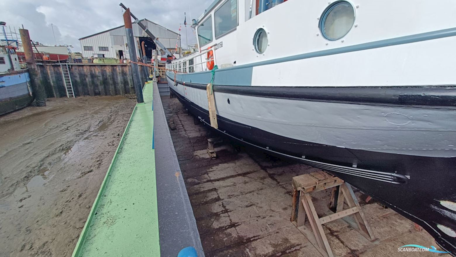 Luxe Motor 26.25 Met Ubc