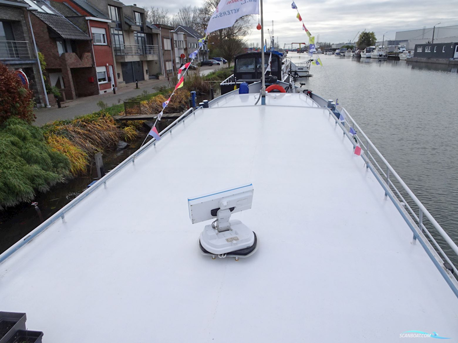 Luxe Motor 26.25 Met Ubc