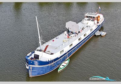 Luxe Motor 36.72, CBB Rijn Huizen aan water 1923, met GM Detroit<br />671 motor, The Netherlands