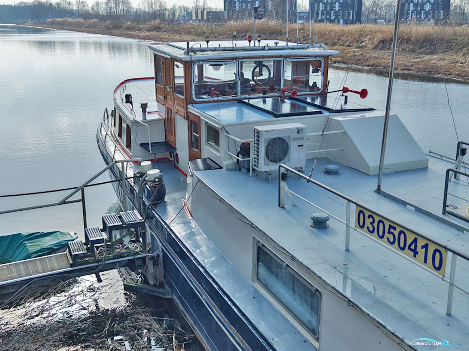 Luxe Motor 36.72, Cbb Rijn