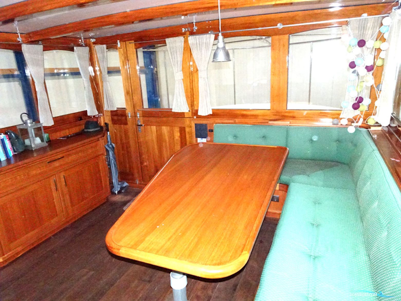 Luxe Motor Cruise 19.75