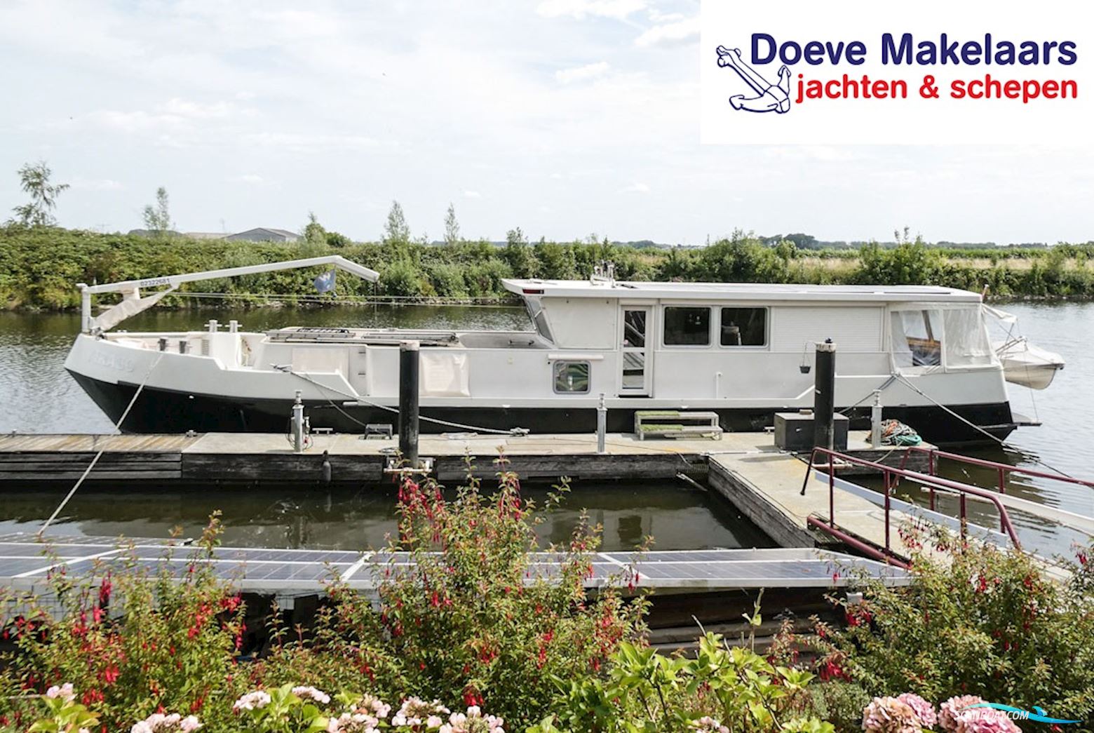 Motorjacht 20.18 GSOK Huizen aan water 1997, met Deutz/MWM<br />TBD 234 V06 motor, The Netherlands