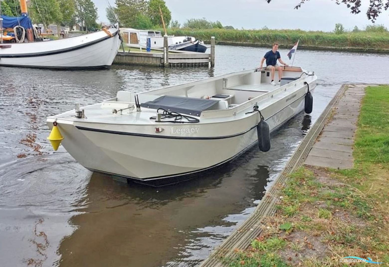 Open Rondvaartboot 35 gasten