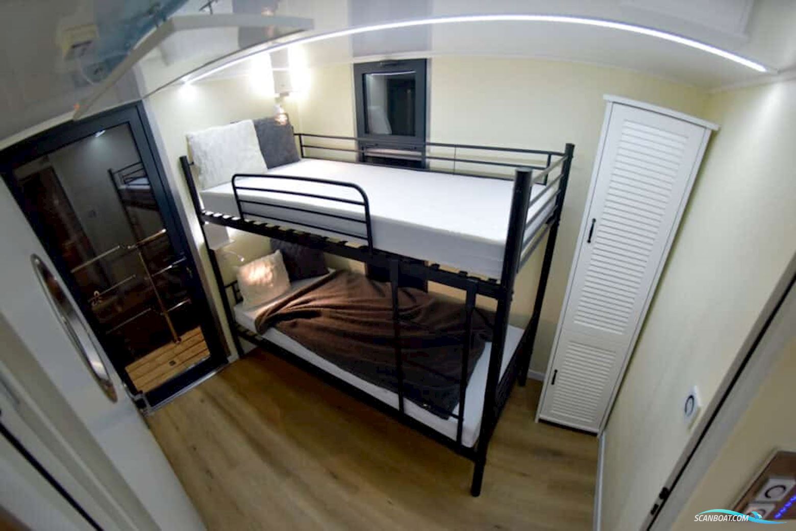 Oriontrade Lakestar 1000