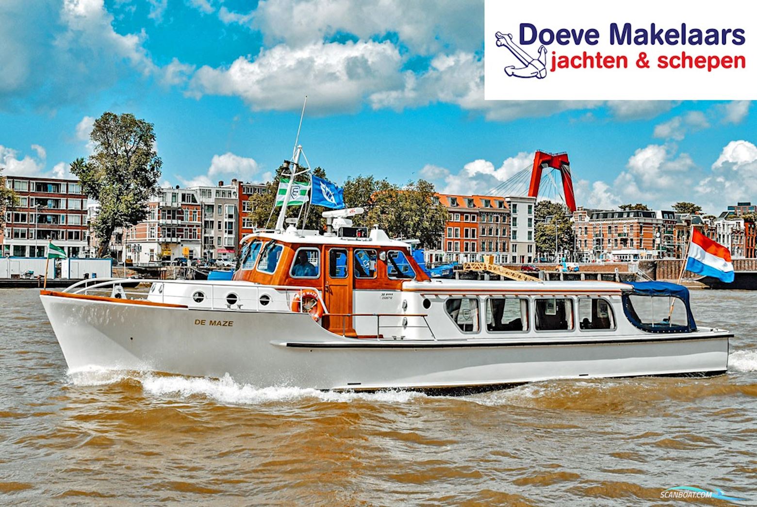Passagiersschip 30 Personen Huizen aan water 1963, met 2x Mitsubishi<br />6D22 motor, The Netherlands