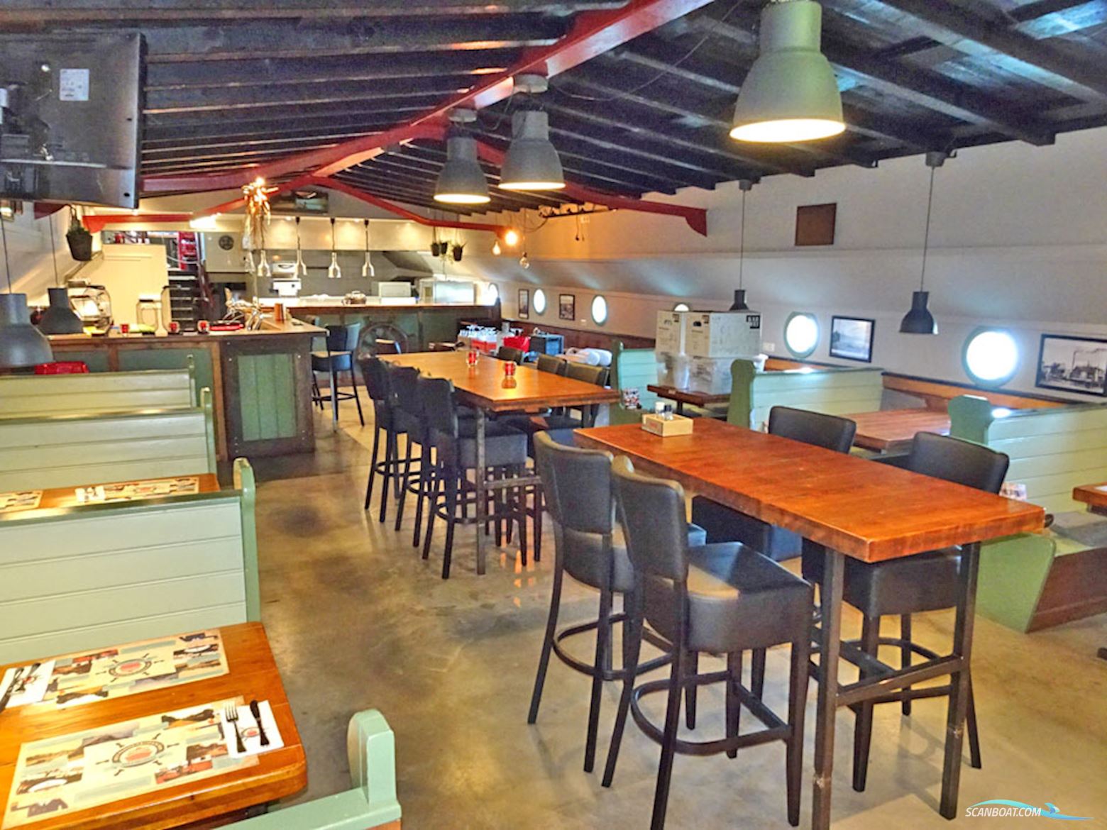 Restaurantschip 96 zitplaatsen