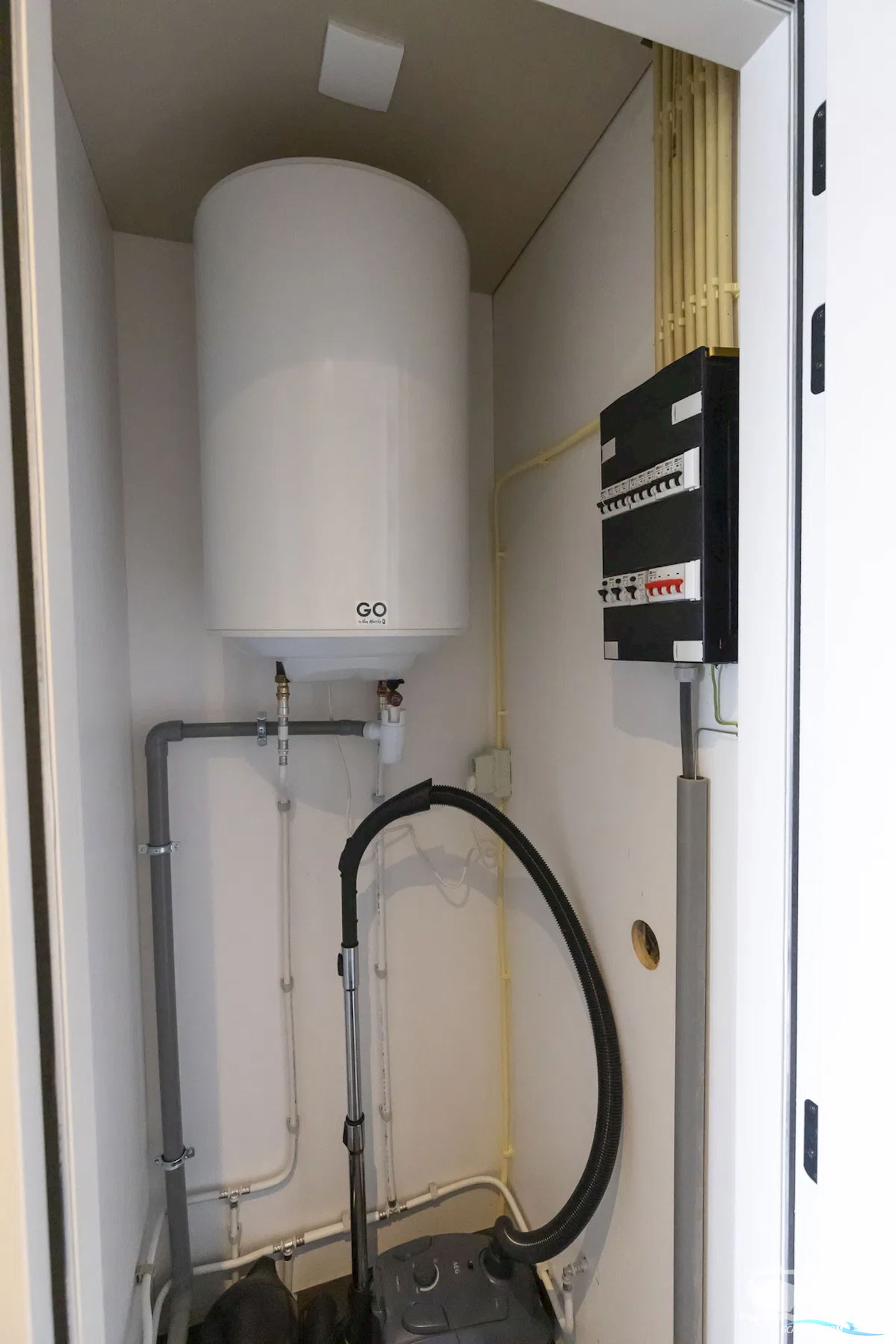 SL Houseboat Marina Den Oever, inclusief ligplaats