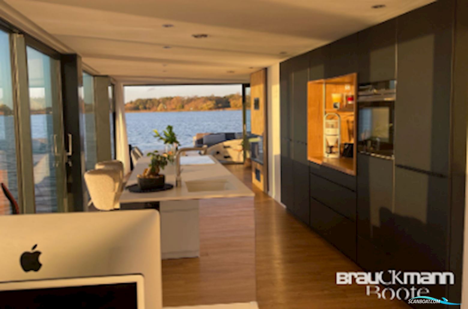 SolarYacht Plaue HBY 140