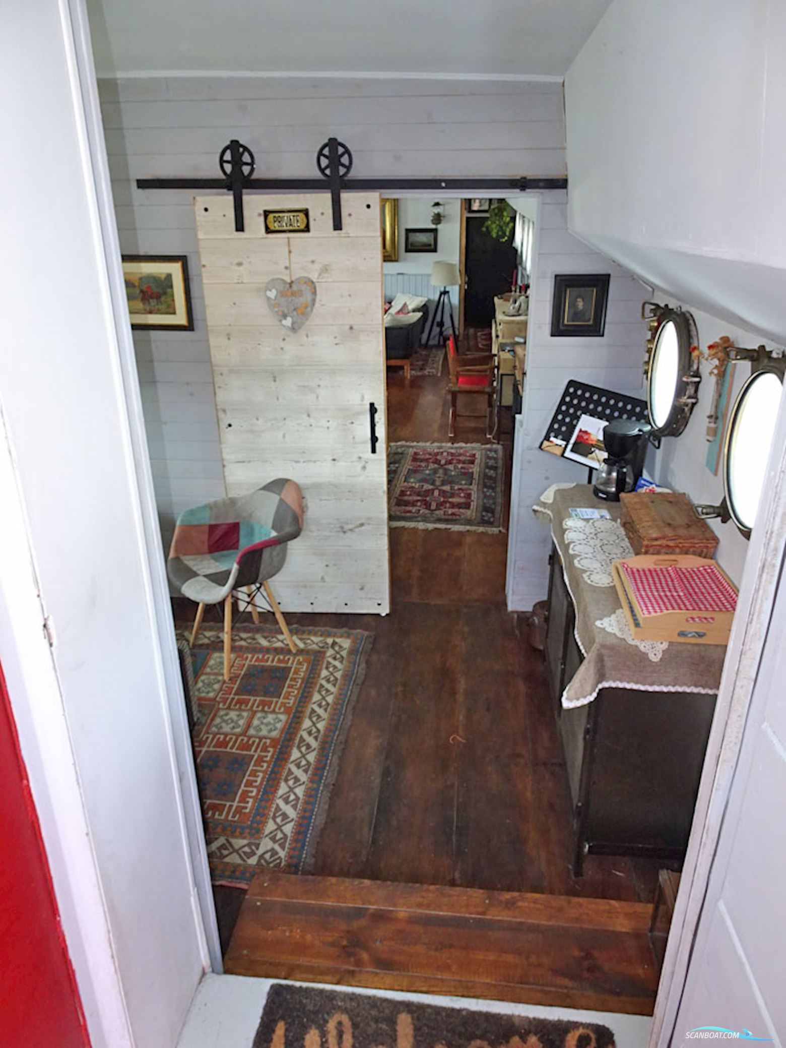 Spits Varend Woonschip 30.53 met UBC