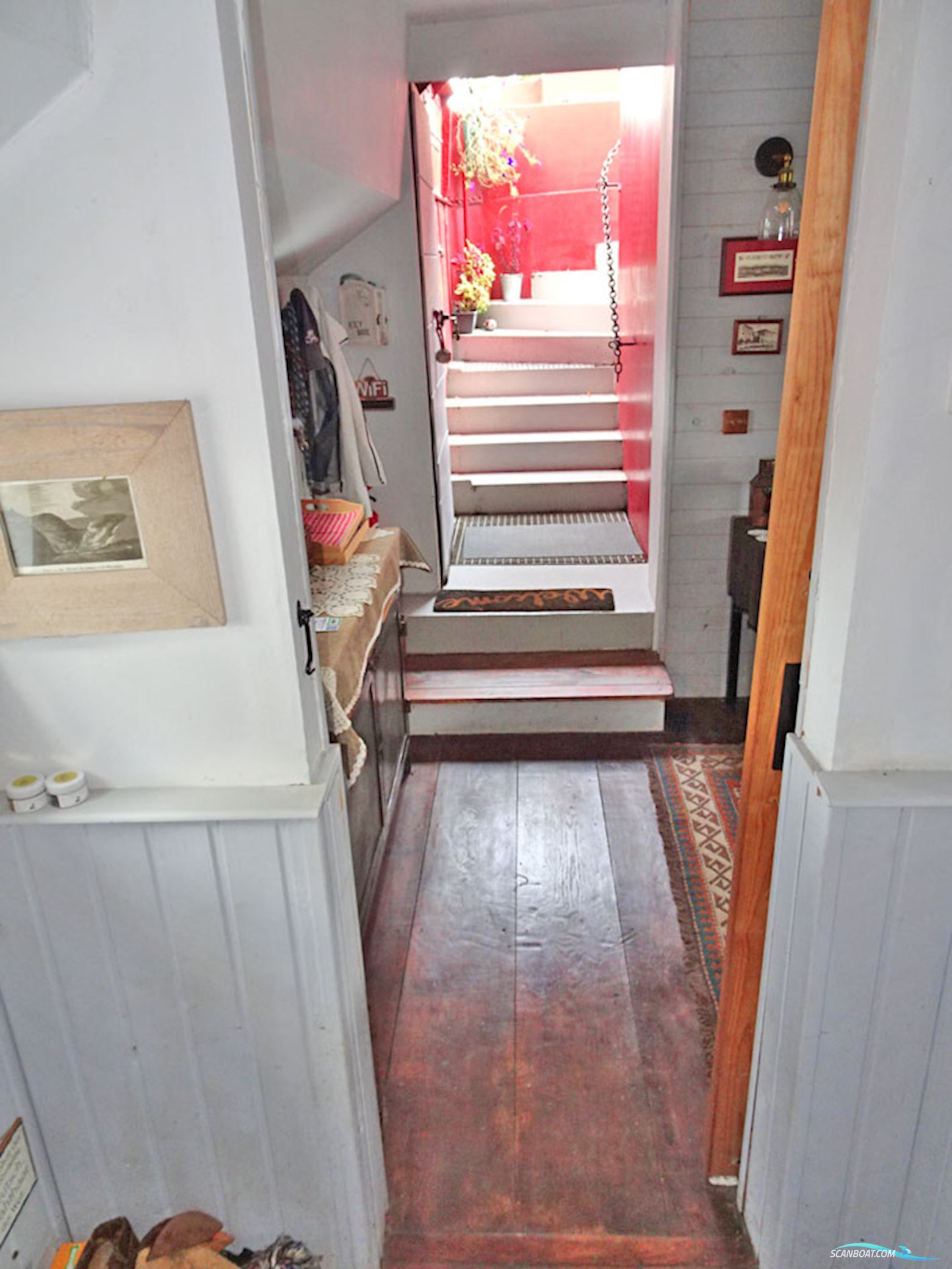 Spits Varend Woonschip 30.53 met UBC