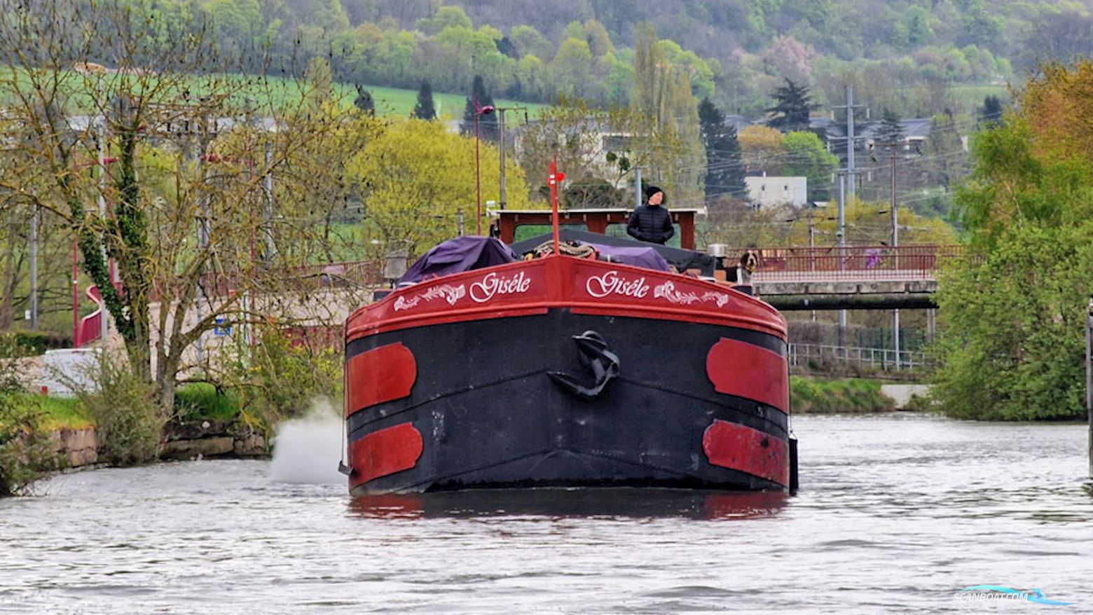 Spits Varend Woonschip 30.53 met UBC