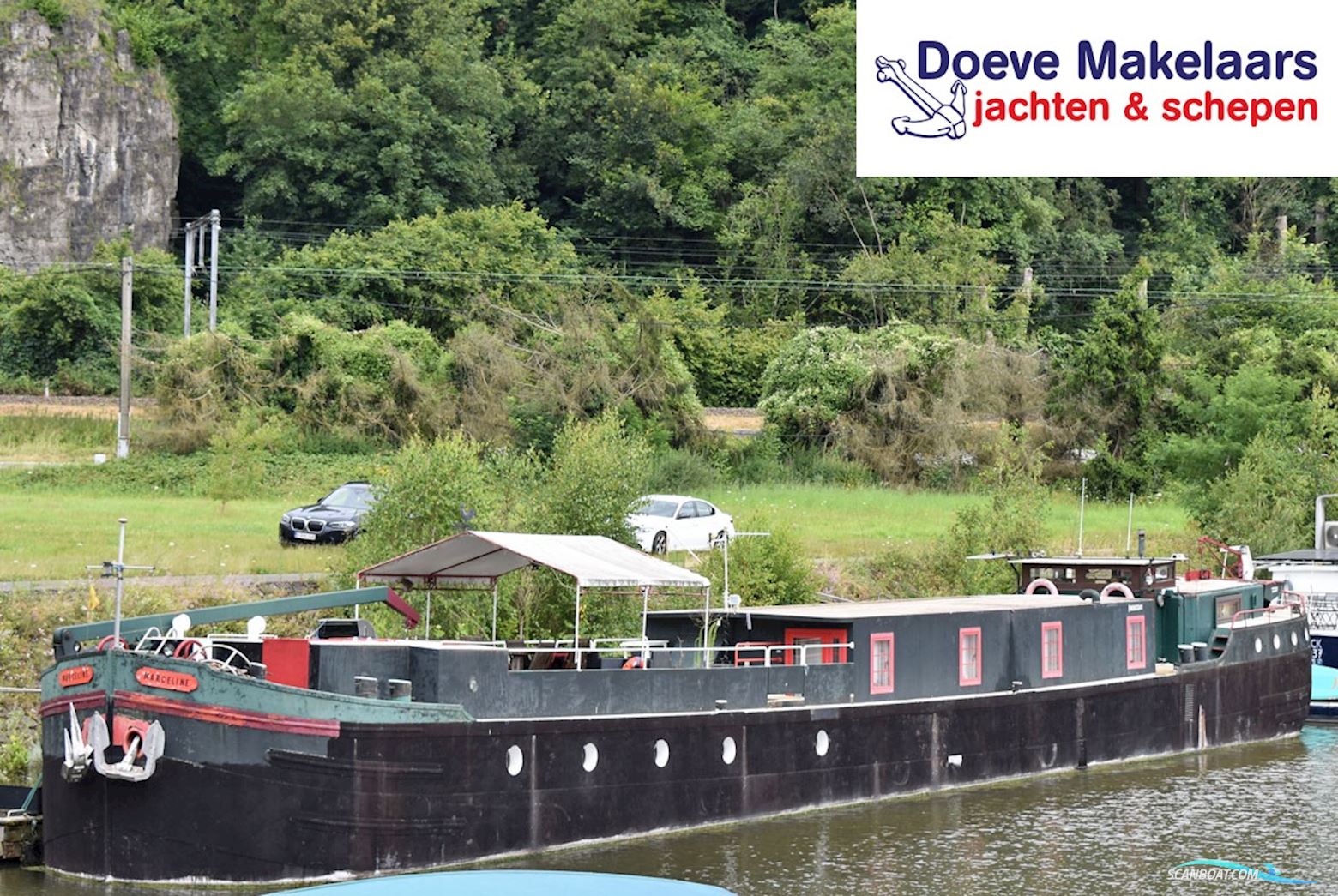 Spits Varend Woonschip 38.95, Met Ubc Huizen aan water 1953, met Mercedes<br />OM 402 motor, The Netherlands