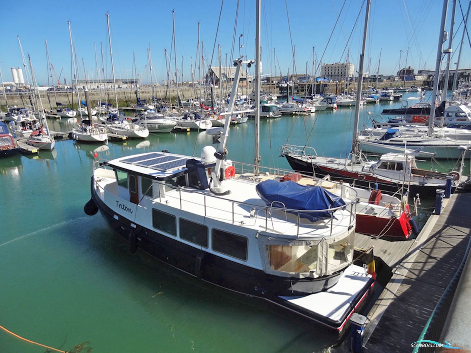 Trawlerjacht 48, Zeegaand