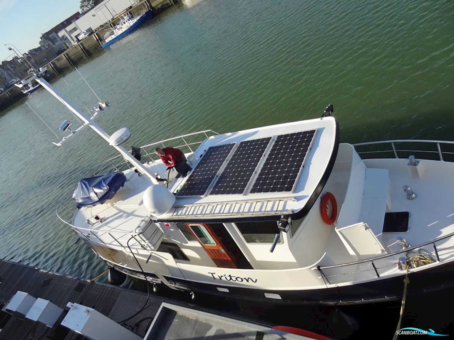 Trawlerjacht 48, Zeegaand