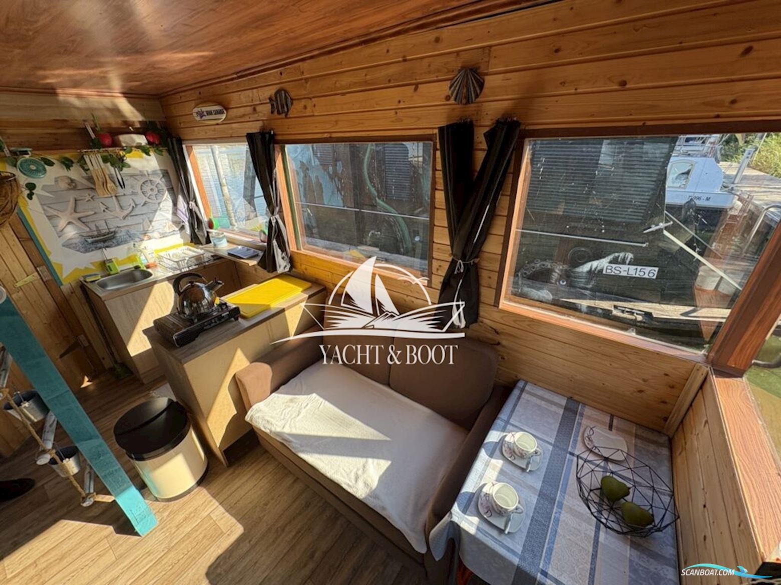 Treibgut Gbr Hausboot 10.6