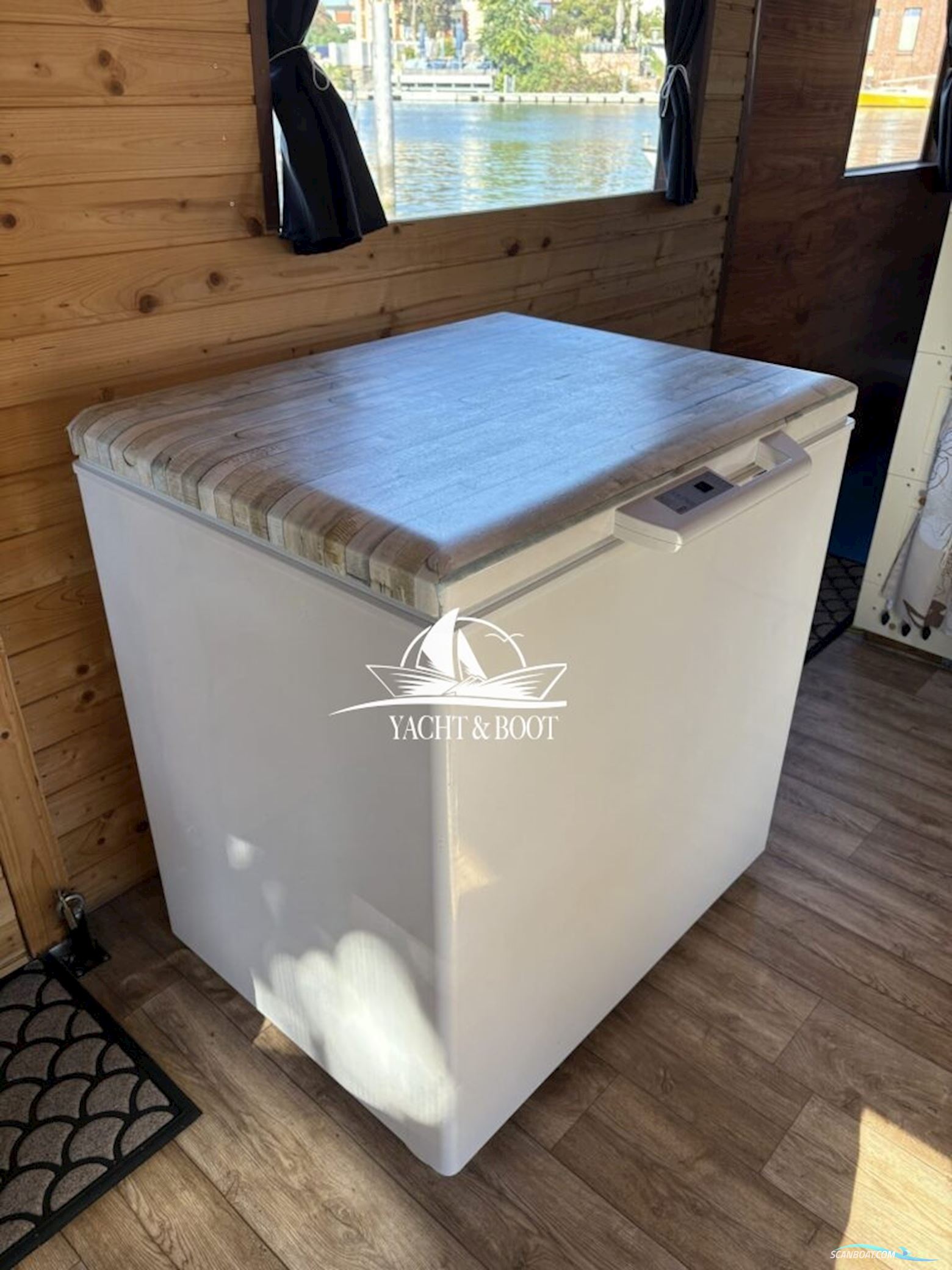 Treibgut Gbr Hausboot 10.6