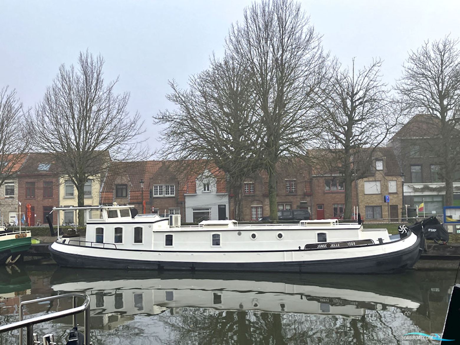 Varend Woonschip Skutsje 17.12