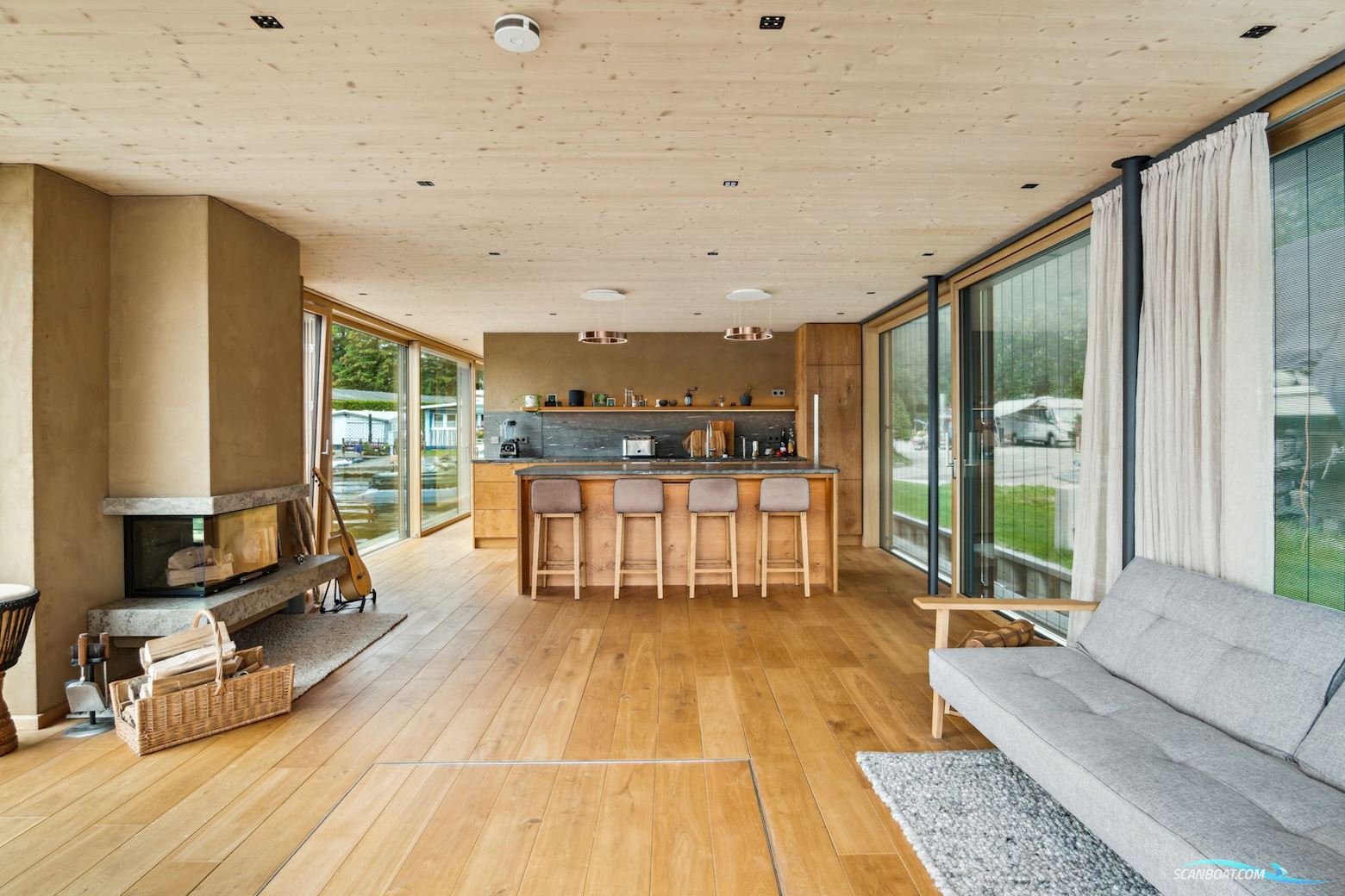 Waterloft "Ohana" - Eksklusiv sejlende husbåd / Wohnschiff (2022)