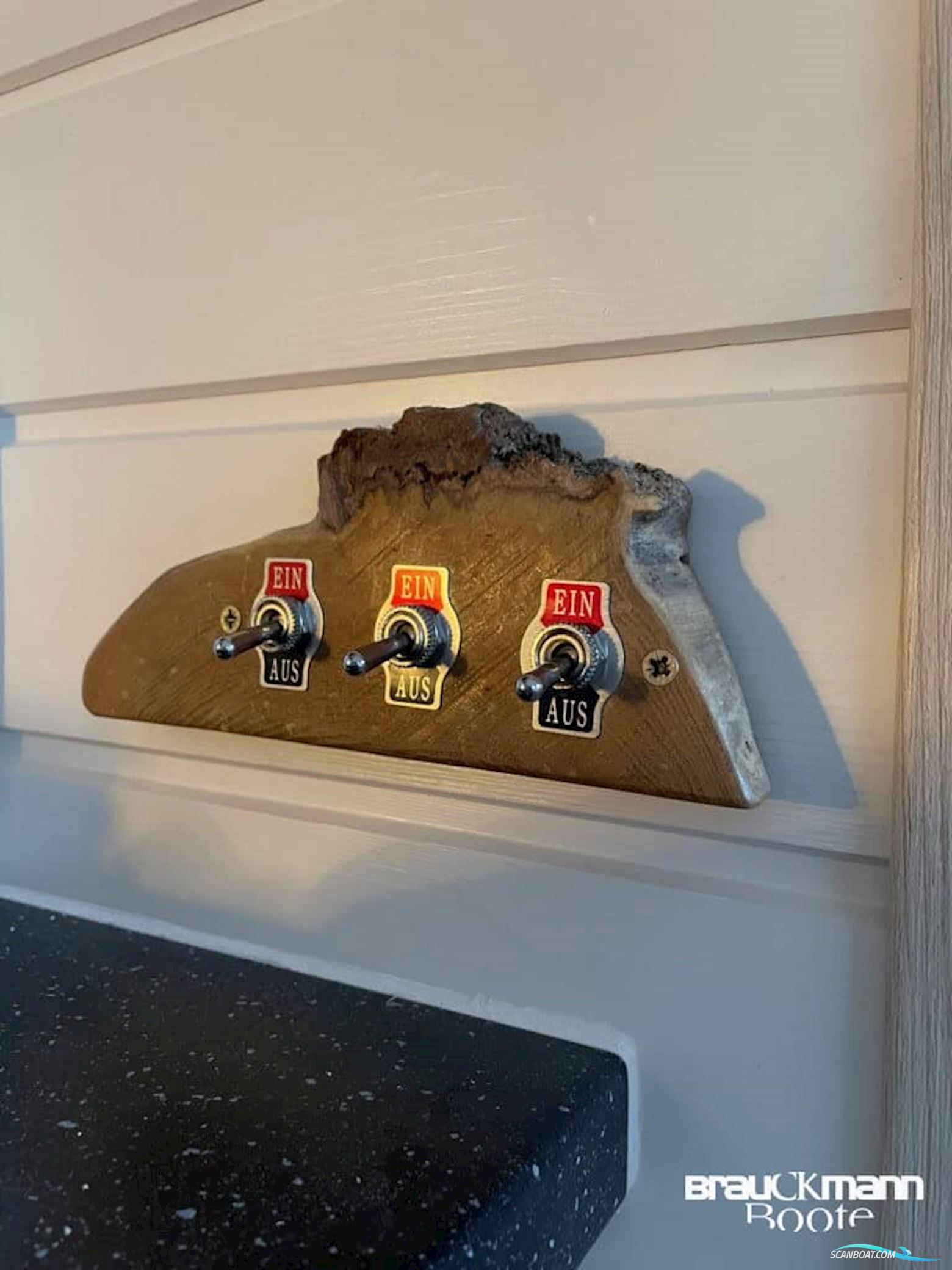 Werftbau Solar Hausboot 2022