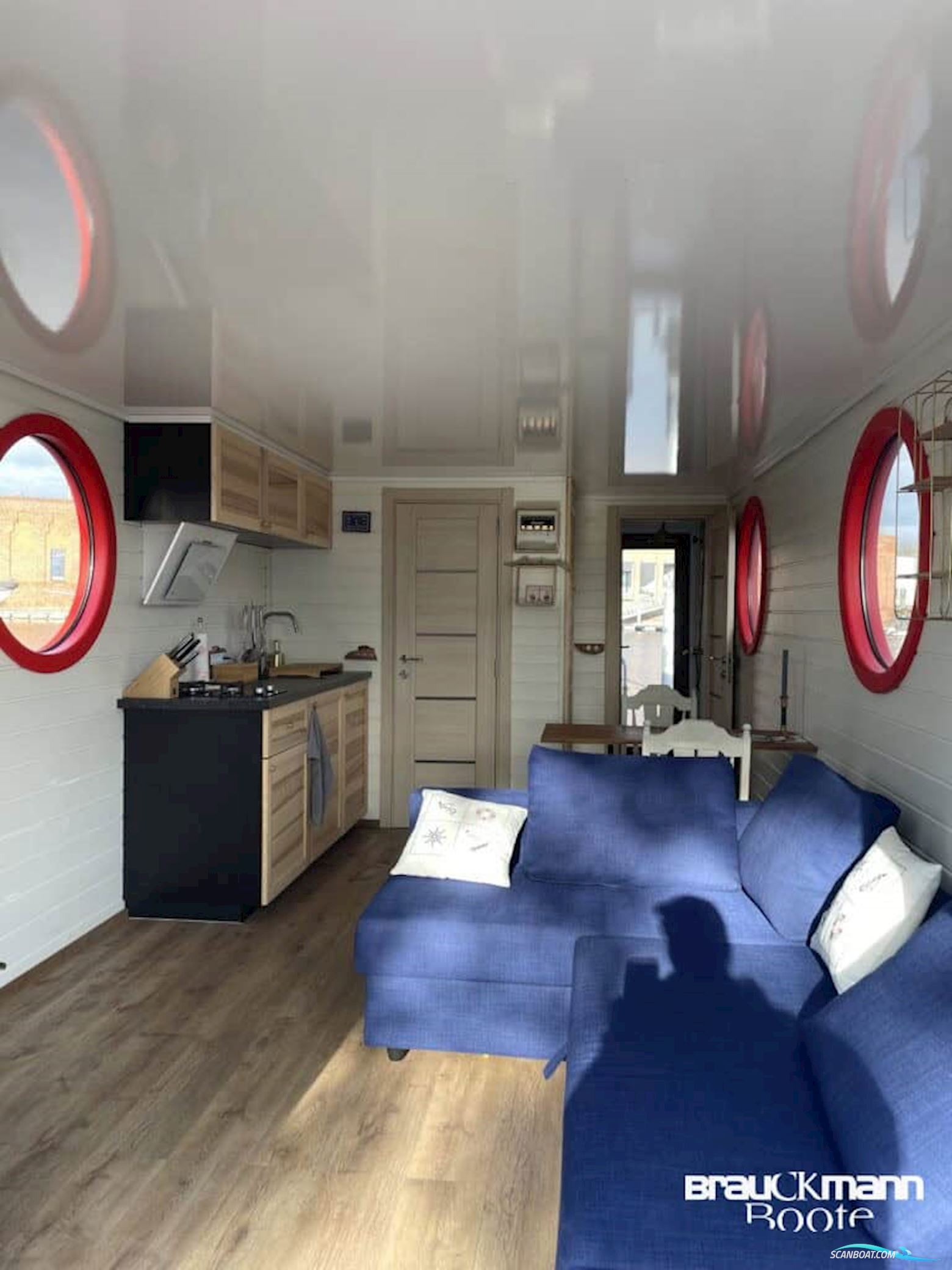 Werftbau Solar Hausboot 2022