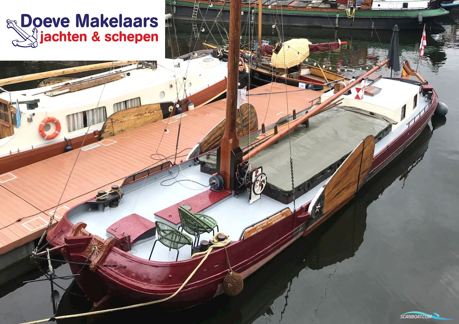 Zeiltjalk 15.34 Huizen aan water 1905, met Daf<br />475 motor, The Netherlands