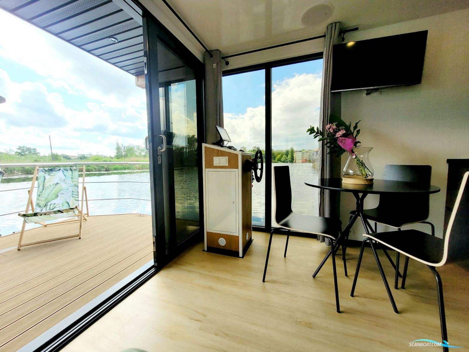 Aqua-House Hausboot Harmonia 310