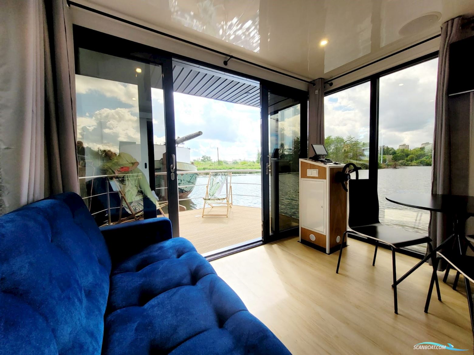 Aqua-House Hausboot Harmonia 310