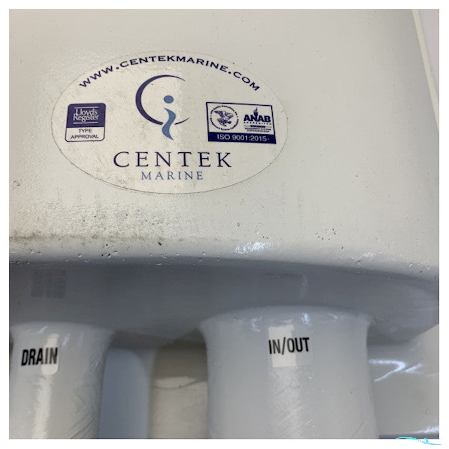 Centek Generator Exhaust Water Separator Muffler 3.5 x 3.5 x 2 Inch - 1020350