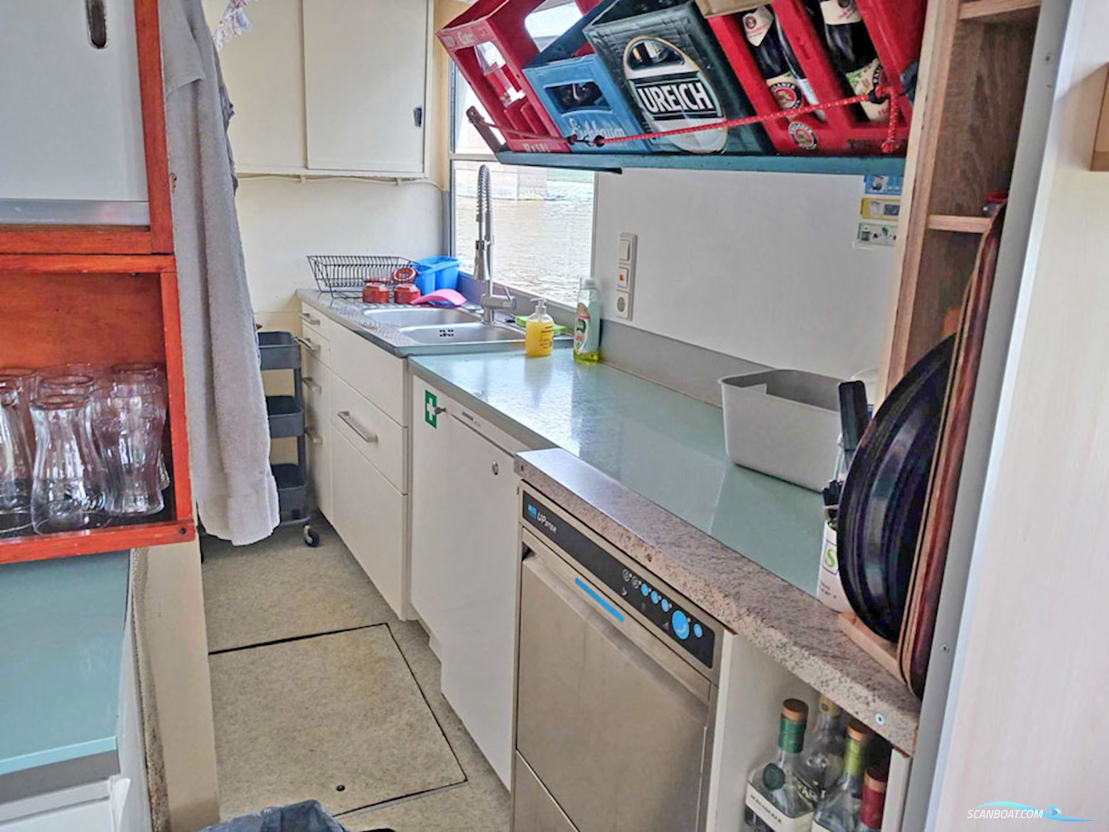 Dagpassagiersschip 221 Pers, Rijn Gecertificeerd