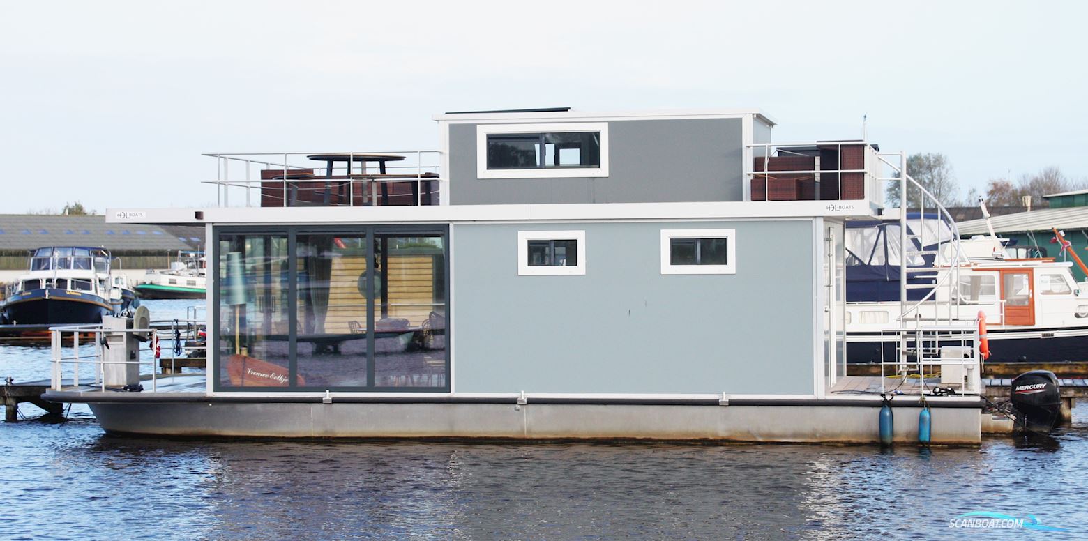 DL-Boats Houseboat