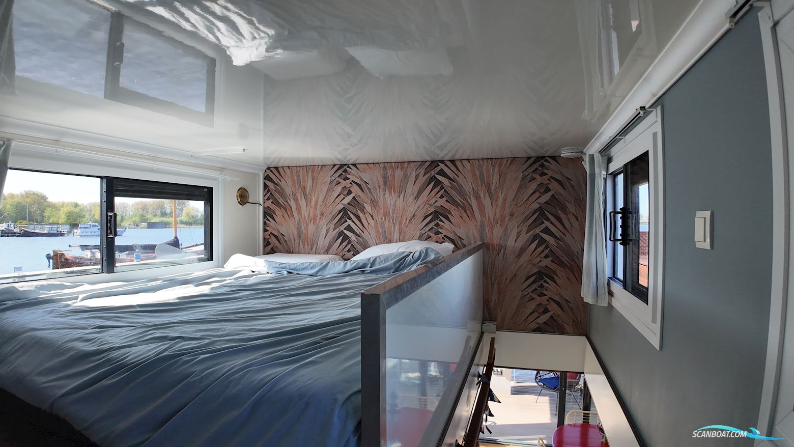 DL-Boats Houseboat
