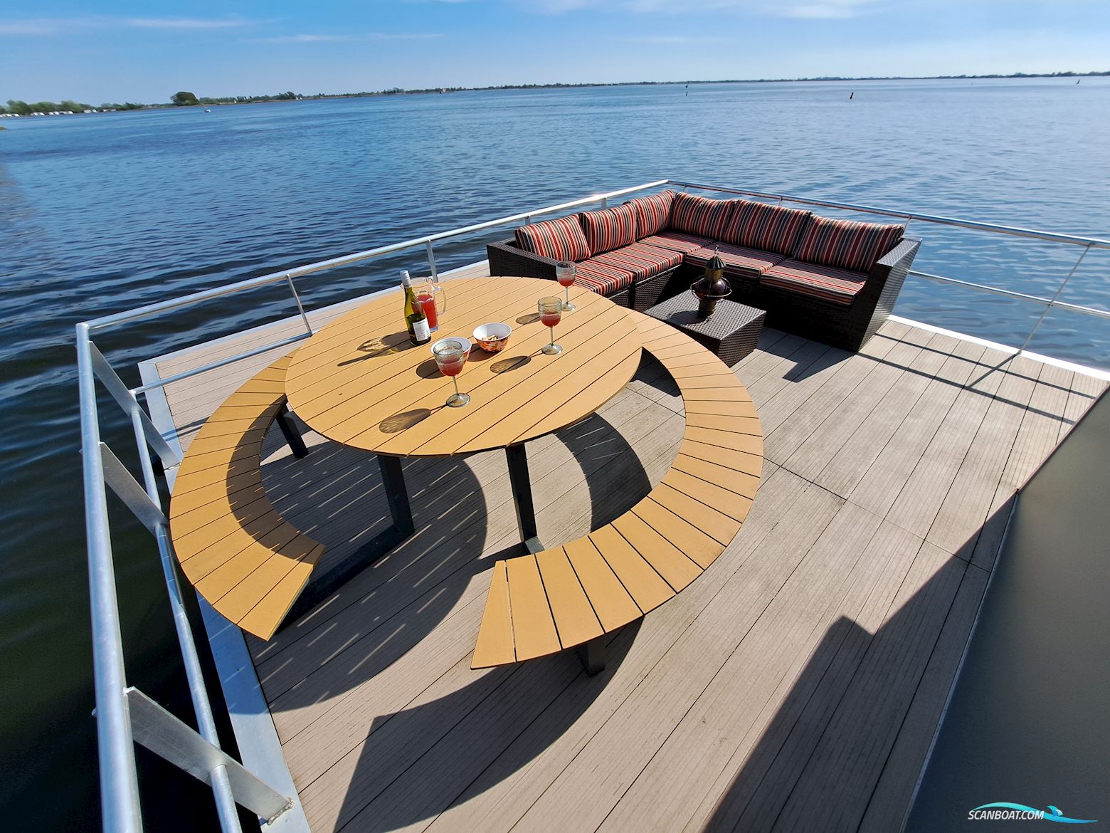 DL-Boats Houseboat