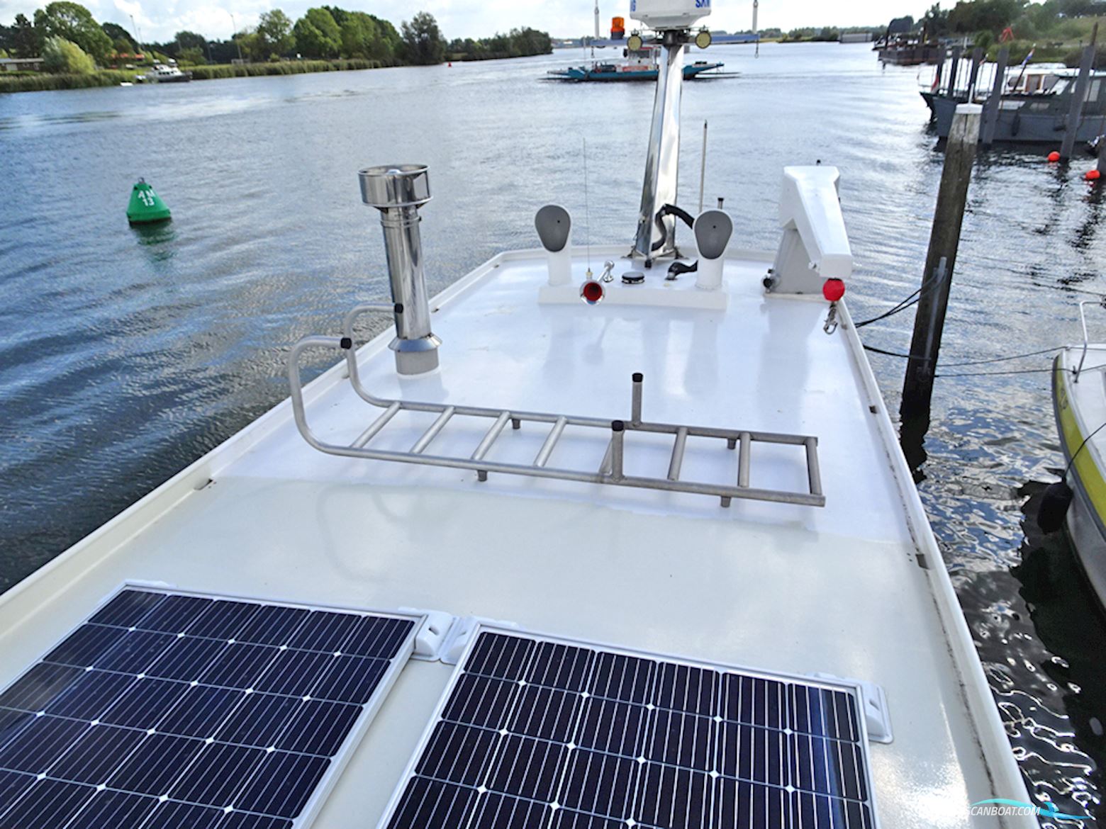 ex Patrouille vaartuig / Varend Woonschip 18.26 met UBC