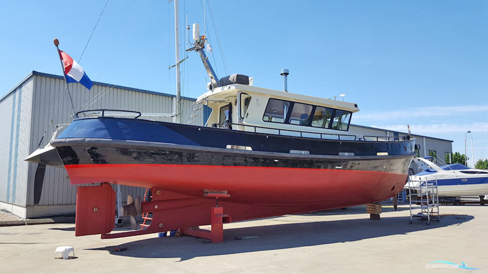 ex Patrouille vaartuig / Varend Woonschip 18.26 met UBC