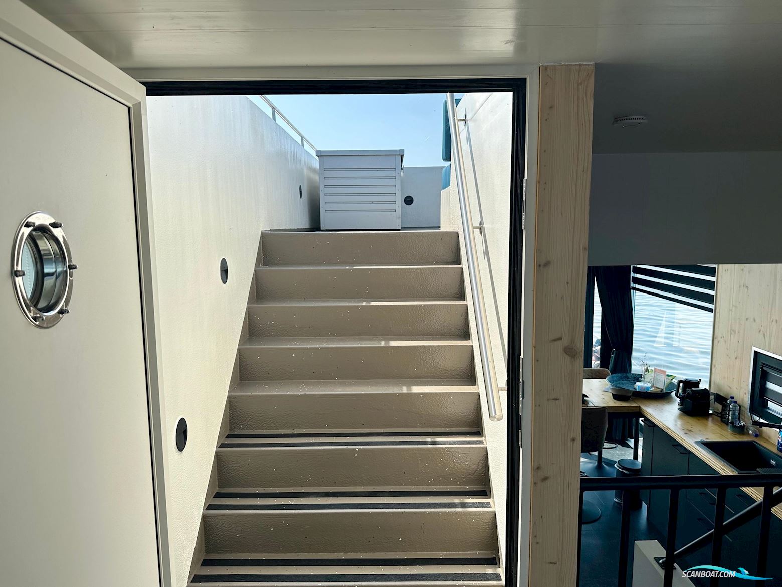 Homeship Vaarloft Volledig Elektrische Houseboat