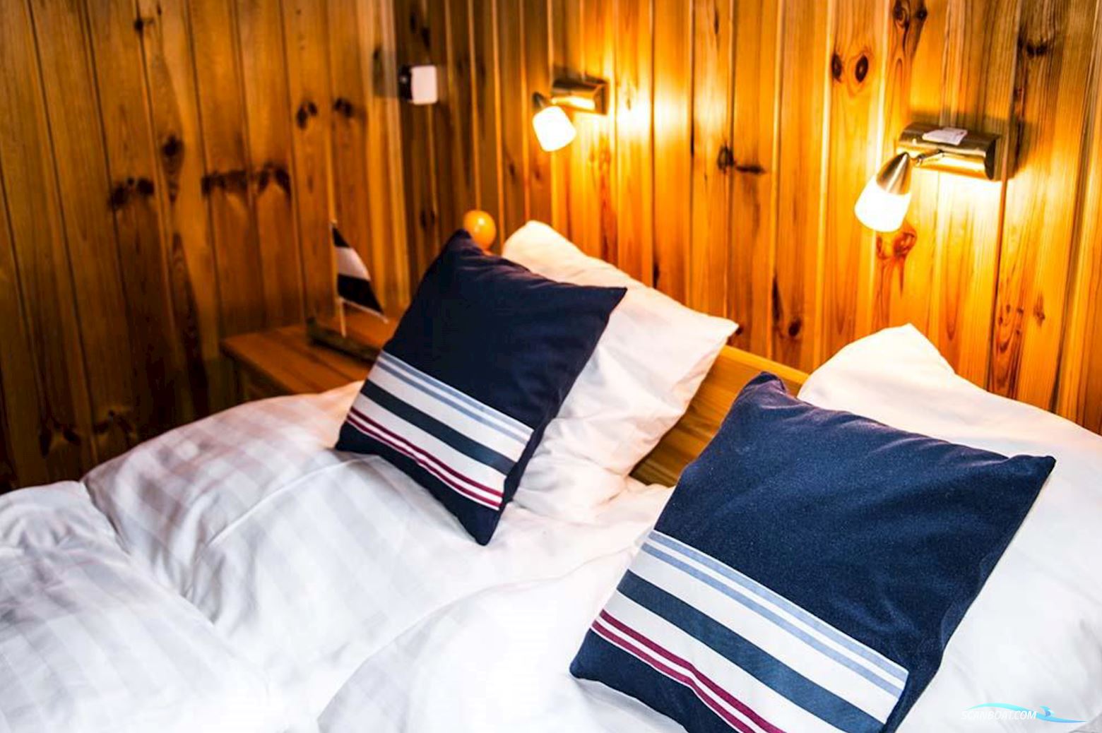 Hotel - Restaurant Ship