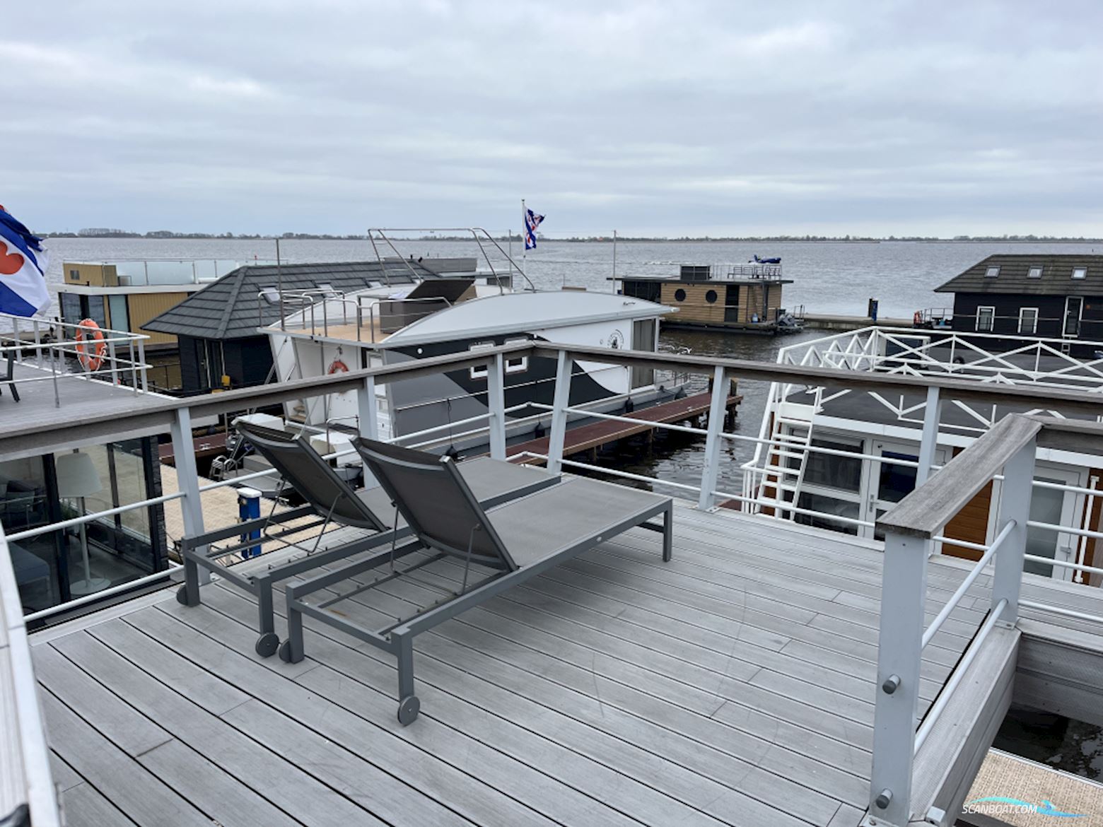 Houseboat  Under Dock  18