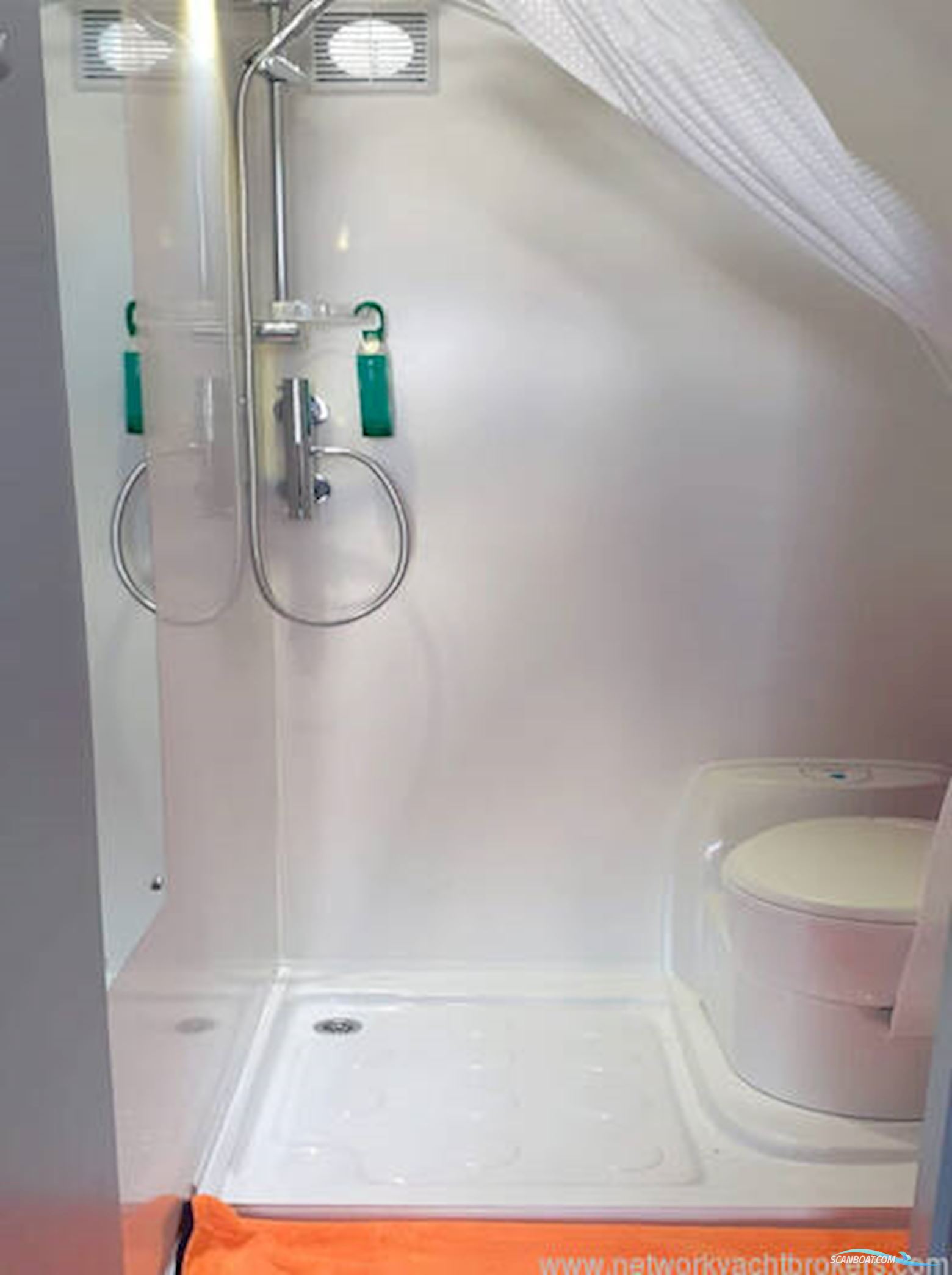 Houseboat MX 24 Glampboat