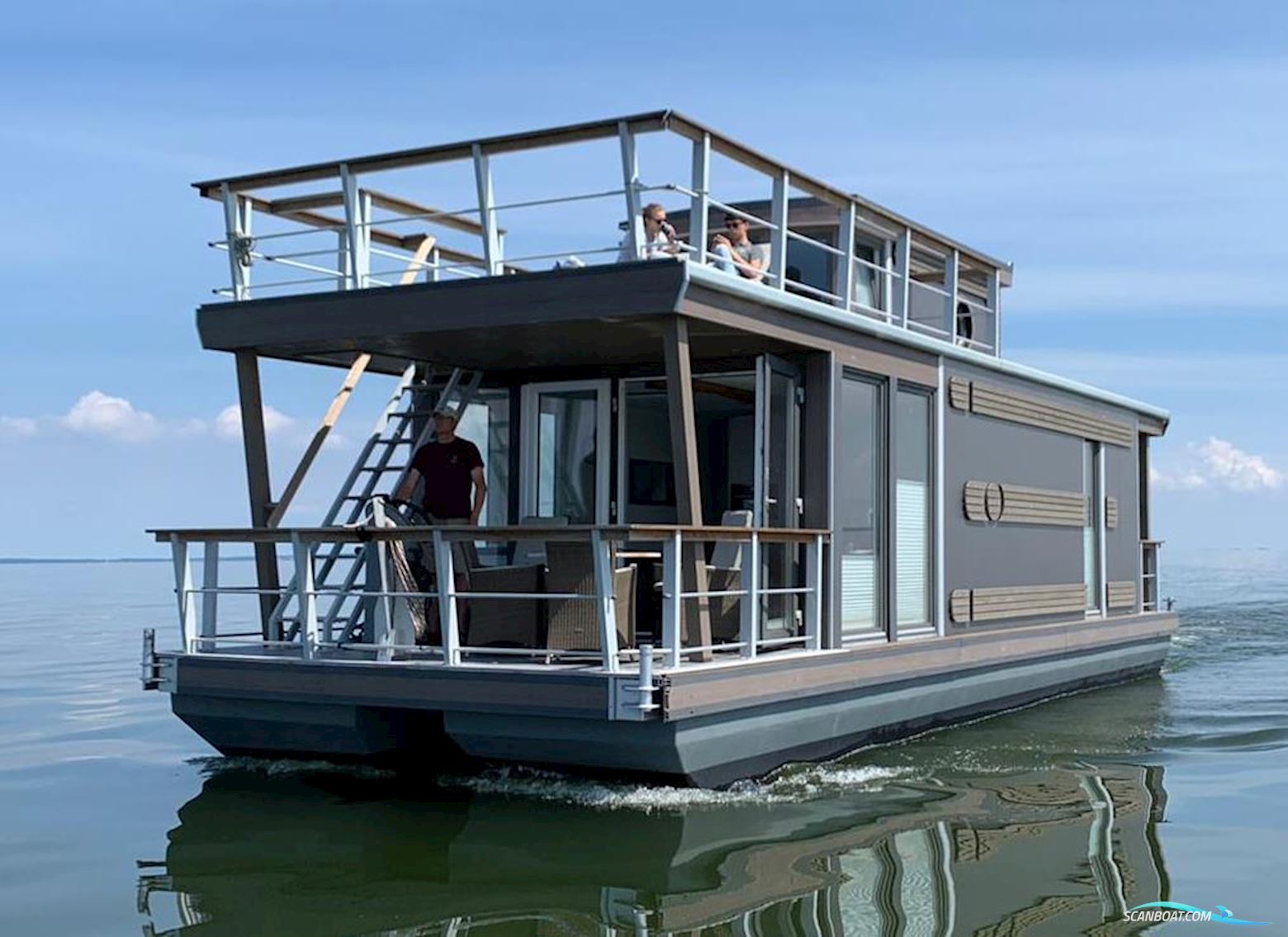 Houseboat Under Dock 18
