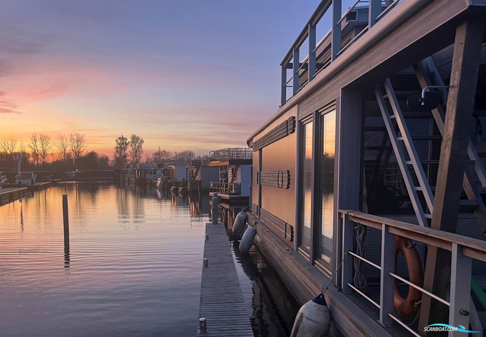 Houseboat Under Dock 18