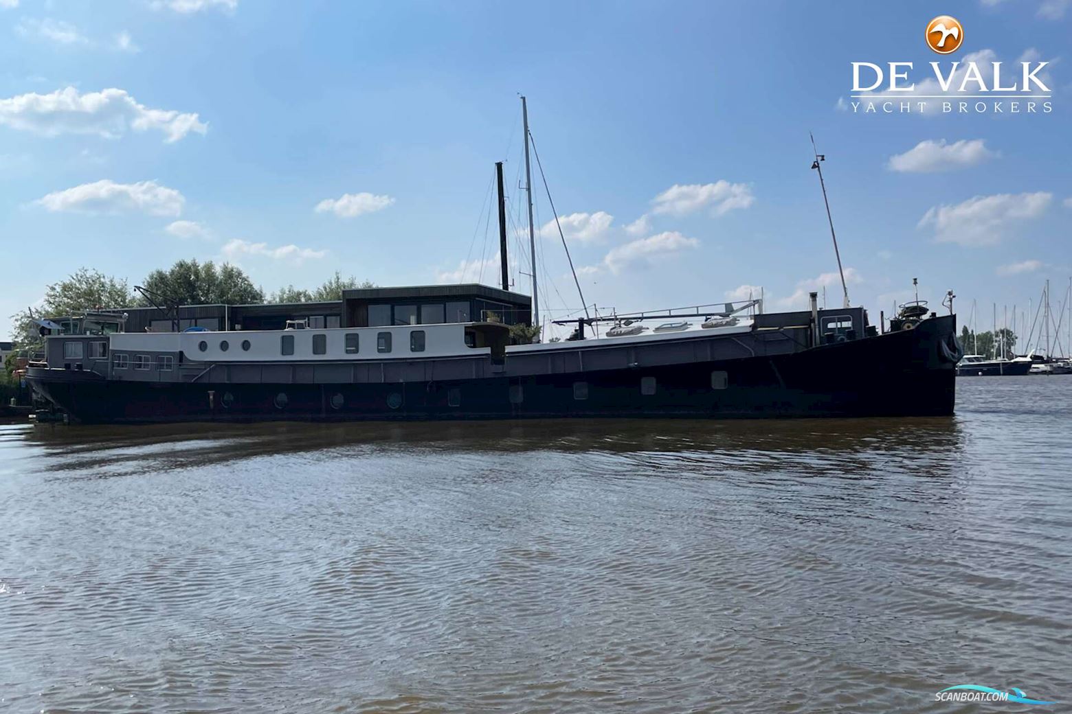 Houseboat Waterloft Luxemotor