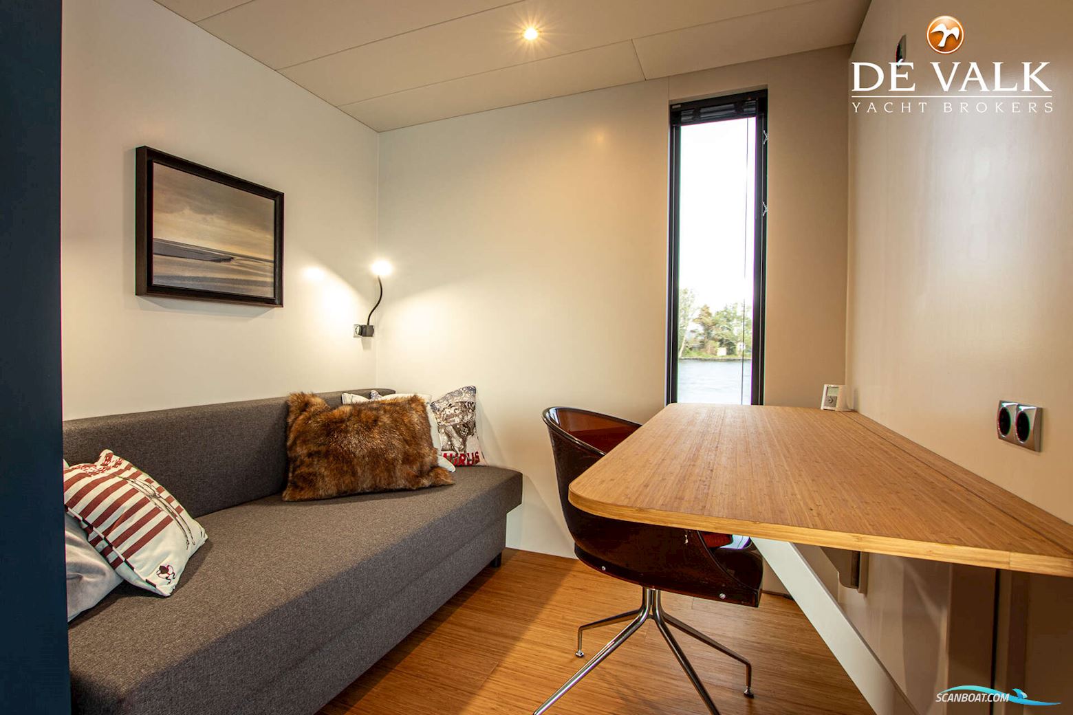 Houseboat Waterloft Luxemotor