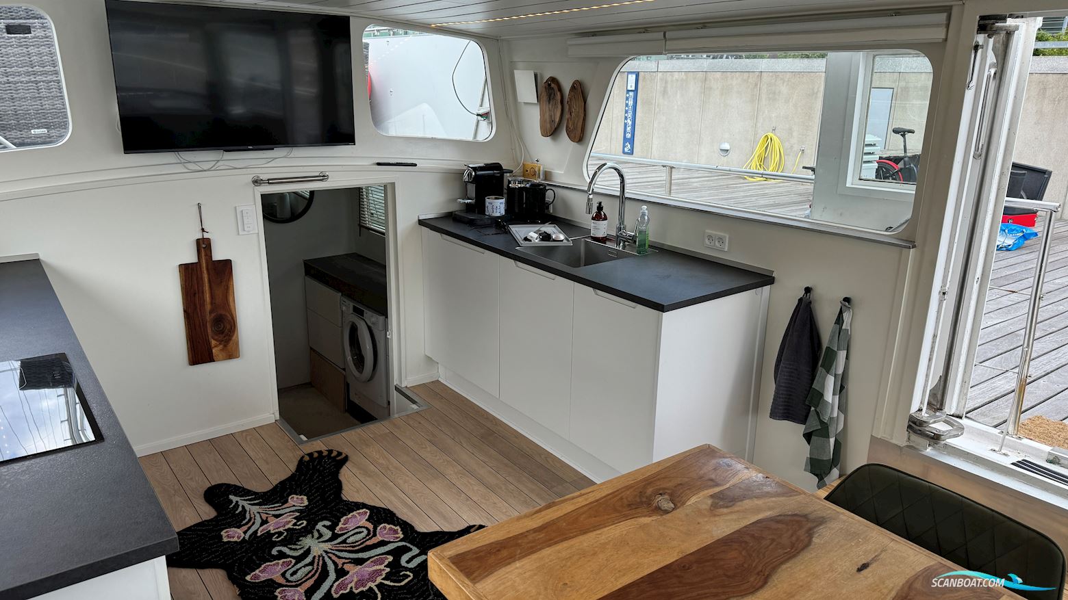 Husbåd i Tuborg Havn