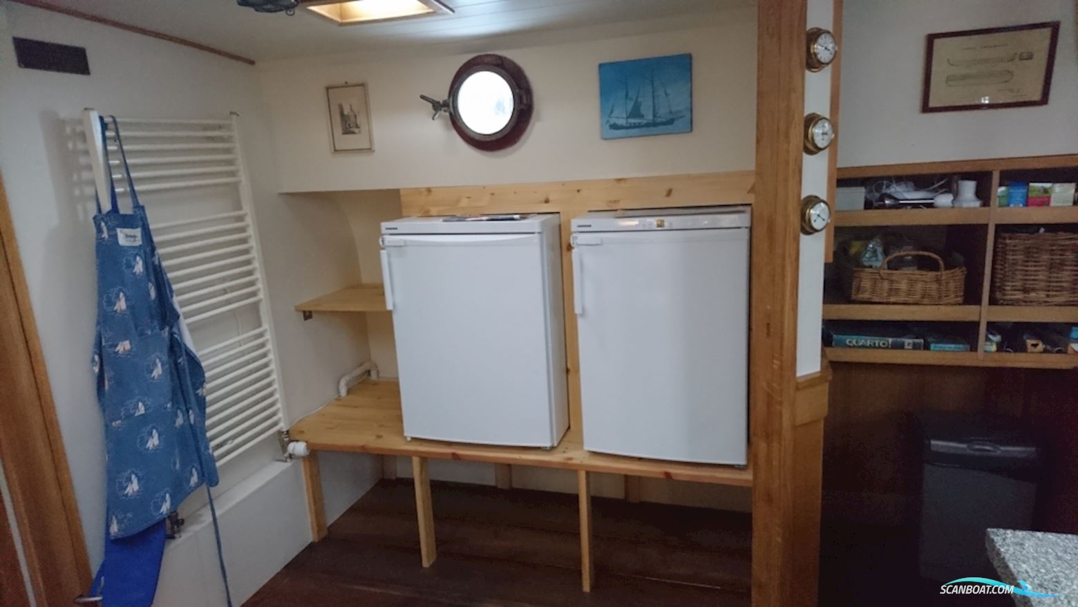 Klipperaak Charter, Woonschip