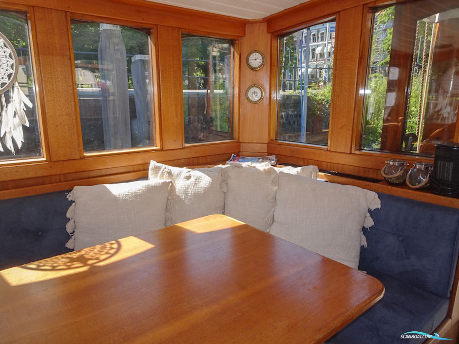 Kotter varend woonschip 14.95