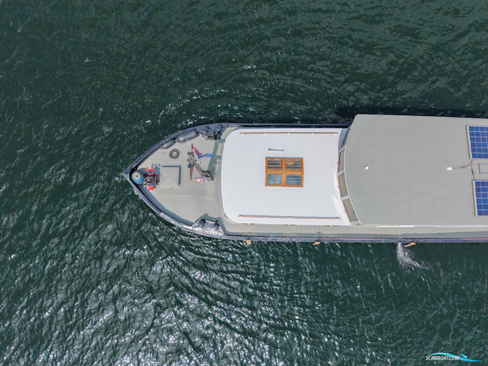 Luxe Motor 16.20 Deckhouse