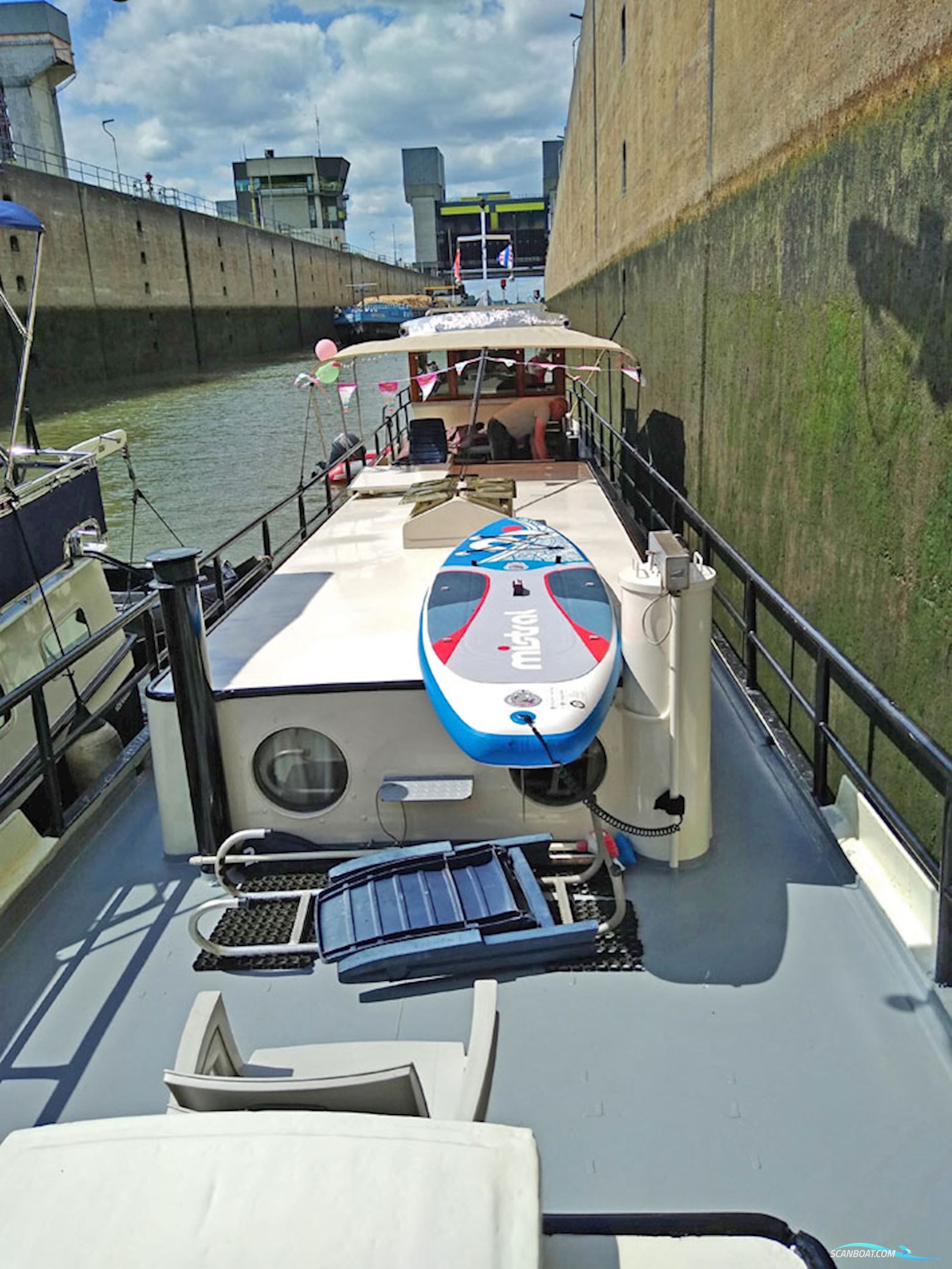 Luxe Motor 21.09 met CBB