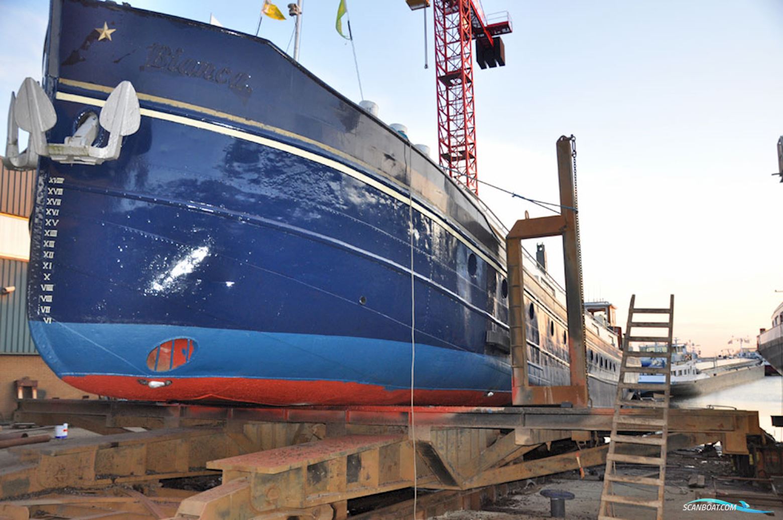 Luxe Motor 36.72, Cbb Rijn