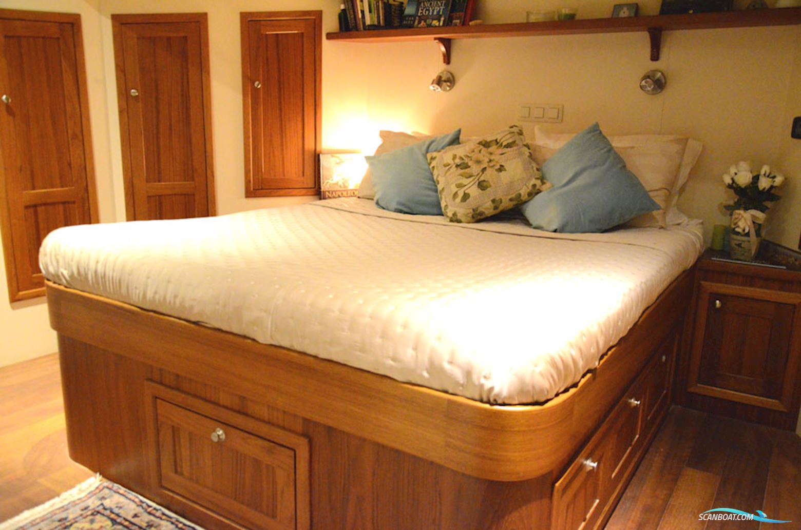 Luxe Motor Cruise 19.75